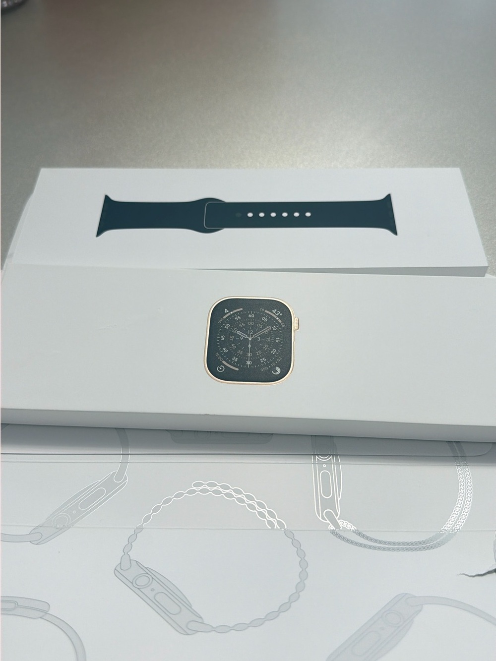 Apple Gold Smartwatch with Black Sport Band (Boxed)